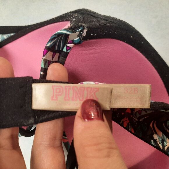 PINK Victoria’s Secret Where Everywhere Demi Aztec Bra Size 32B - Picture 3 of 3
